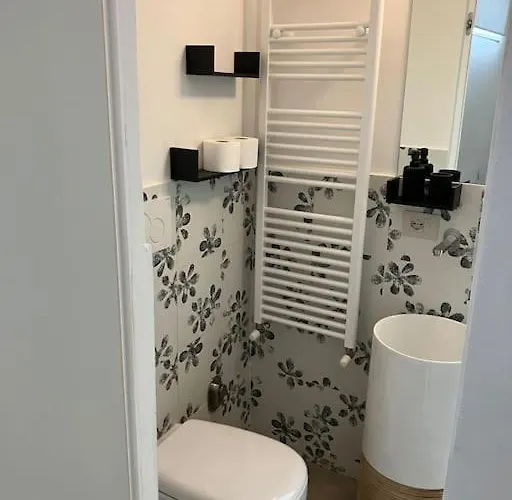 Casaraffaella, Sorprendente *